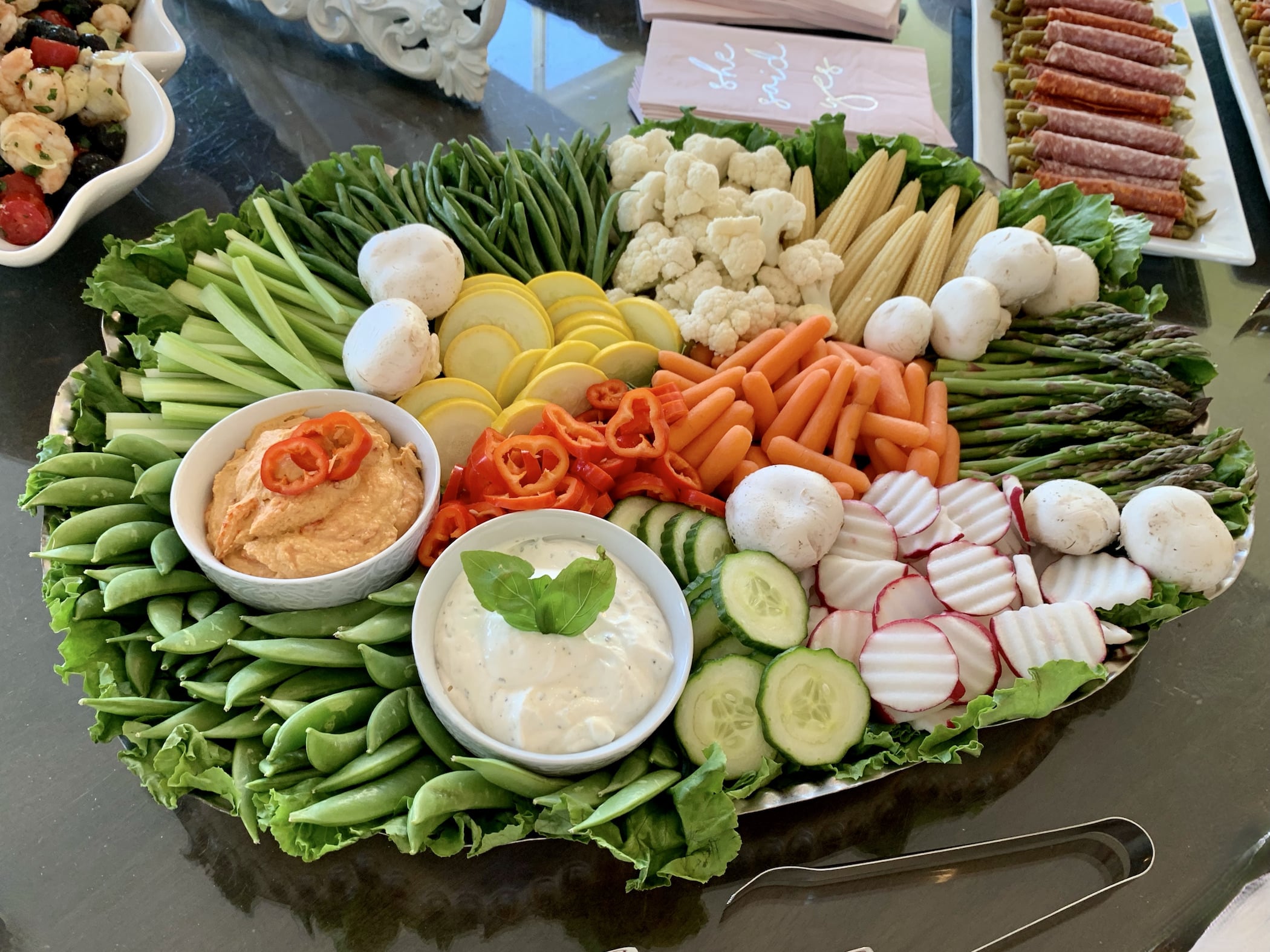Fresh seasonal vegetables accompanied by assorted dipping sauces. Selection based on finest seasonal ingredients available.